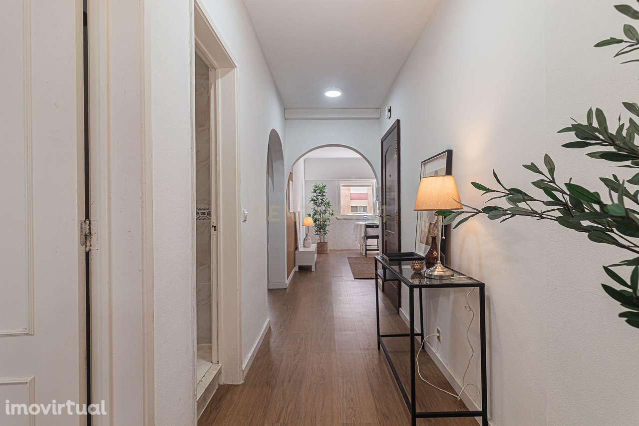 Apartamento T2 em Cacém, Sintra - Oportunidade Única - Grande imagem: 2/18