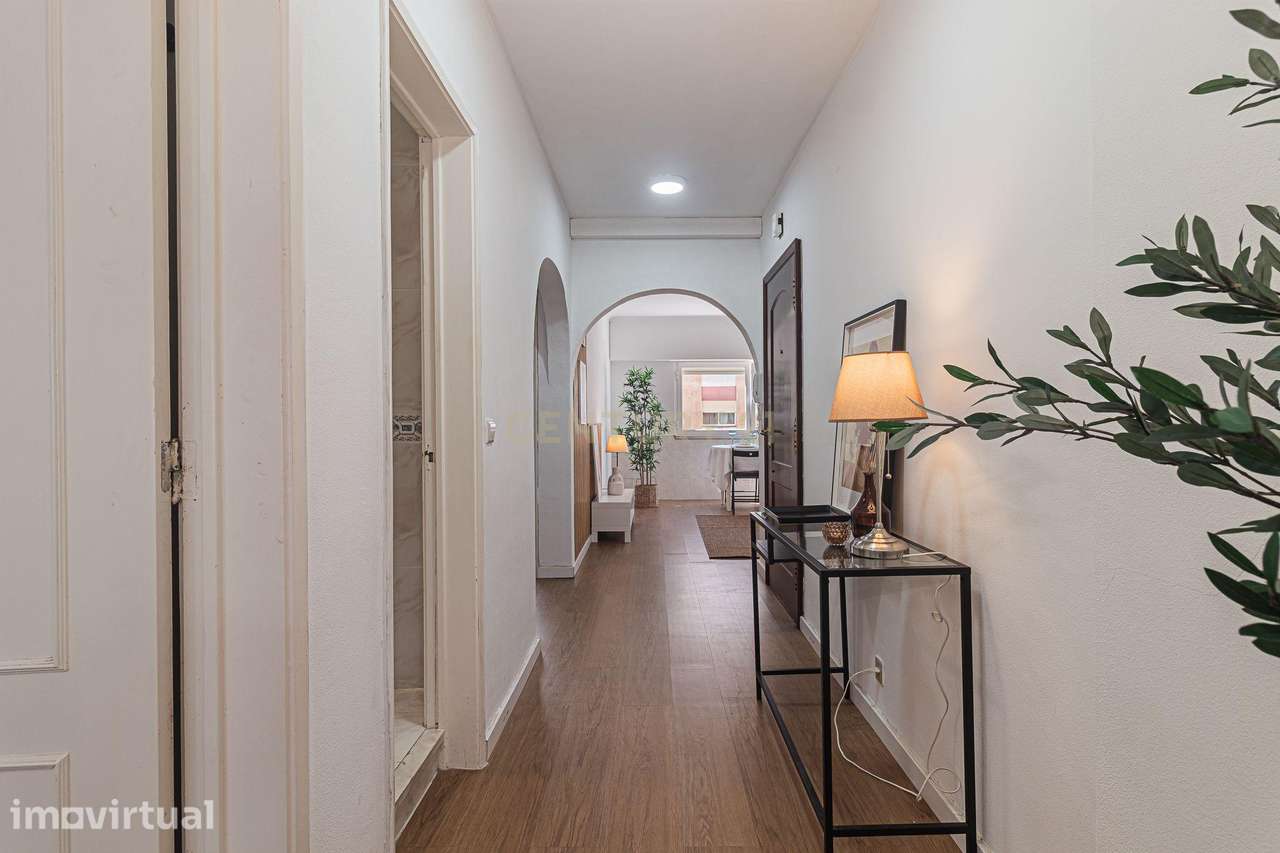 Apartamento T2 em Cacém, Sintra - Oportunidade Única - Grande imagem: 2/18