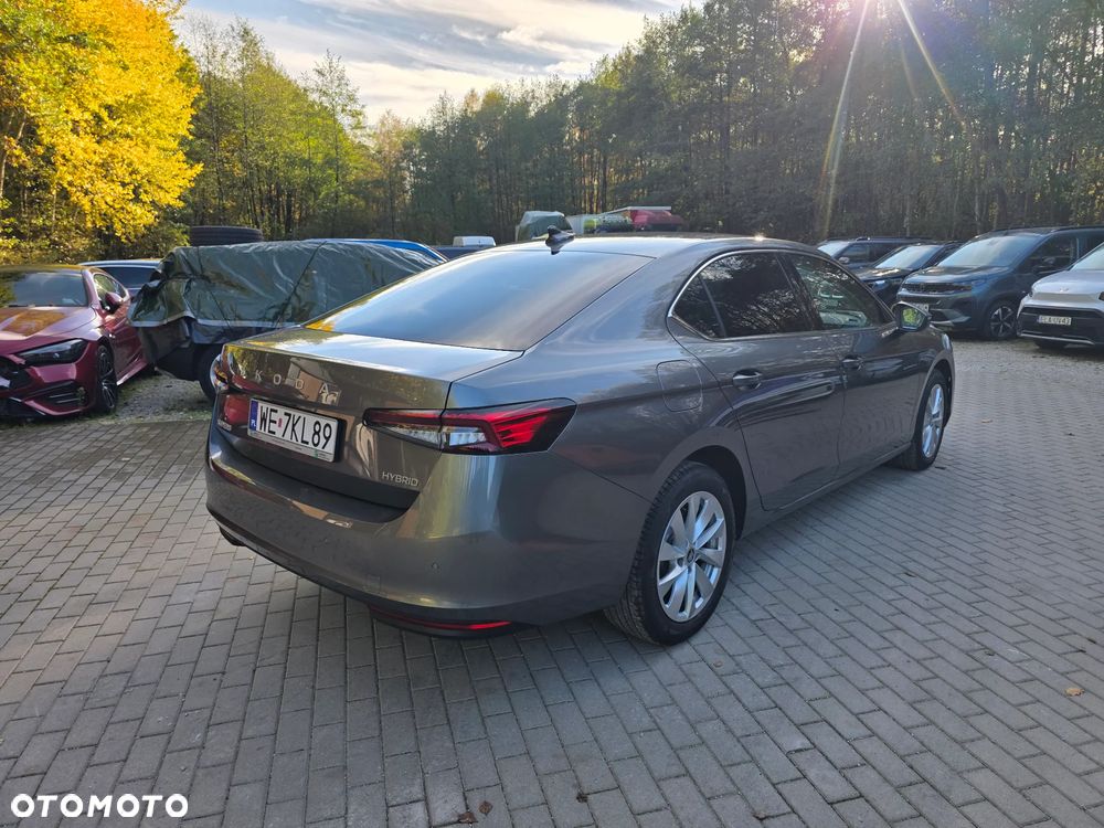 Skoda Superb 1.5 TSI mHEV Selection DSG - 7