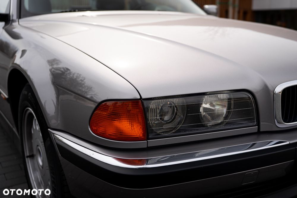 BMW Seria 7 730i - 14