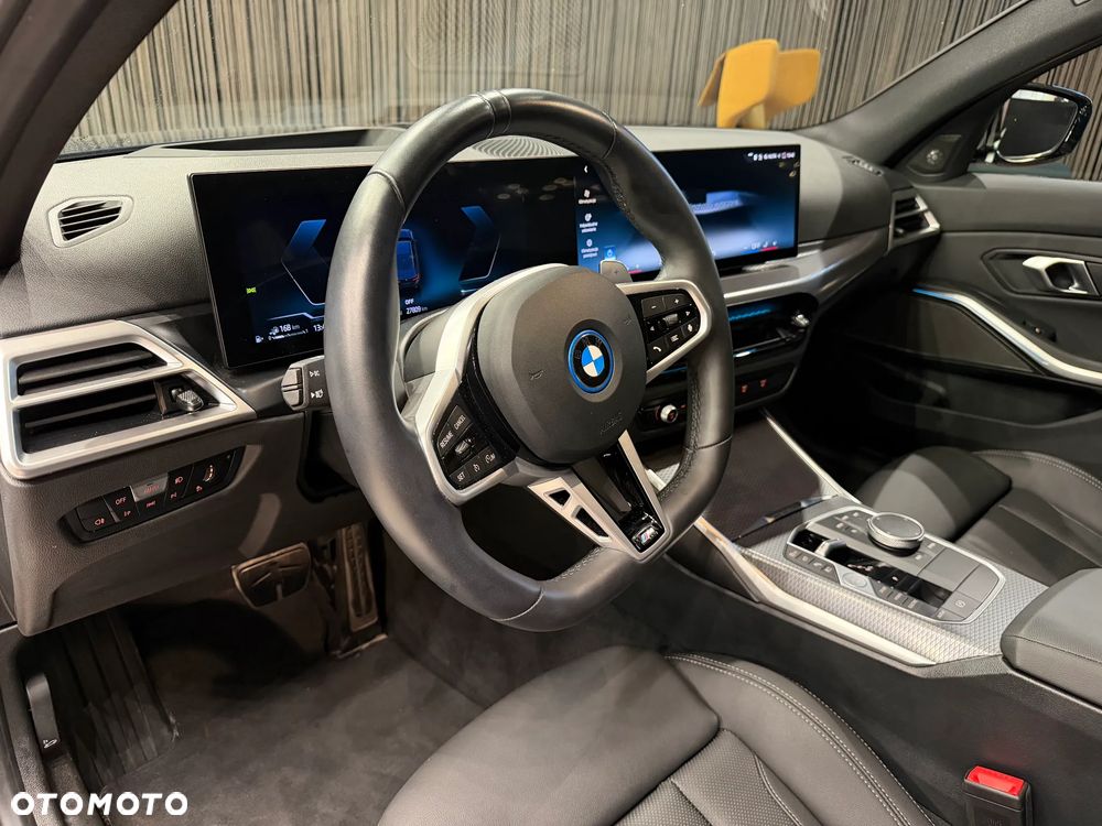 BMW Seria 3 330e xDrive M Sport sport - 10