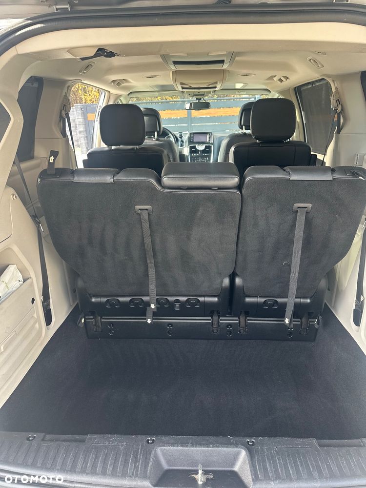 Lancia Voyager 2.8 Multijet 16v Platinum - 34