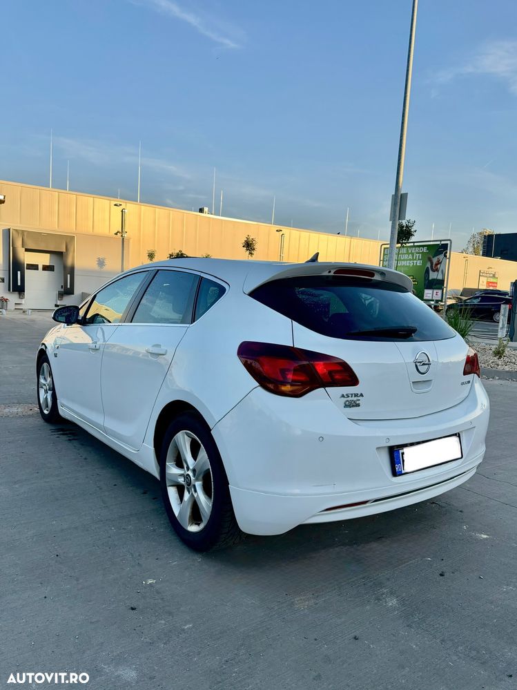 Opel Astra - 8