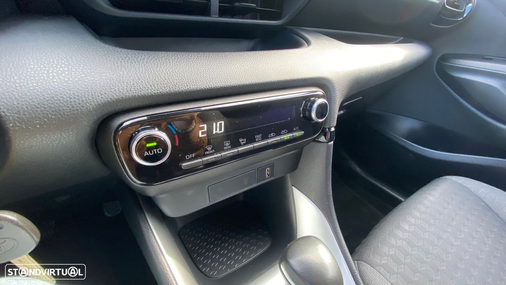 Toyota Yaris 1.5 HDF Comfort - 47