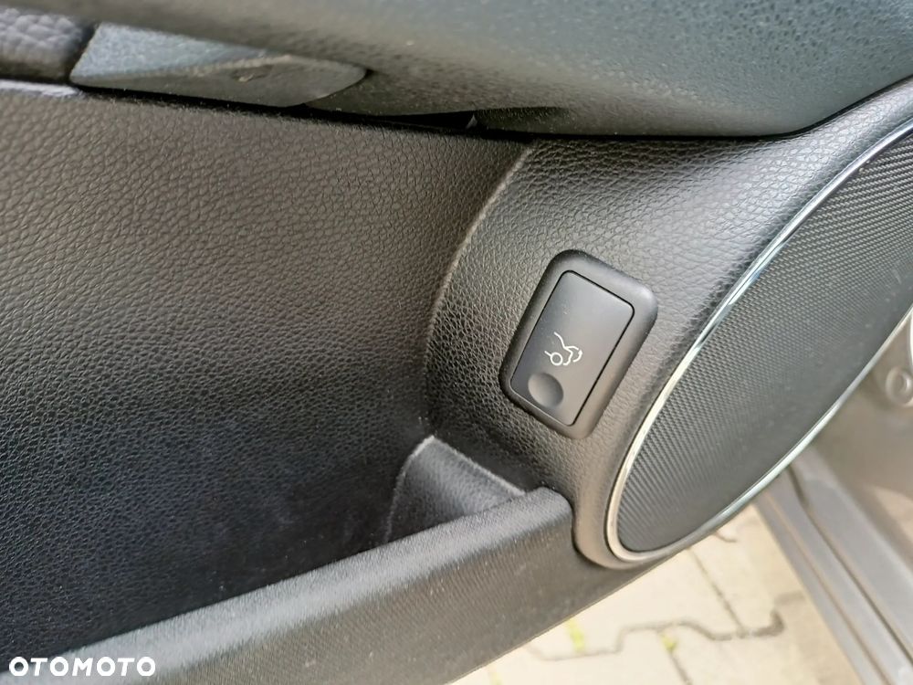 Mercedes-Benz Klasa C 200 Kompressor Avantgarde - 19