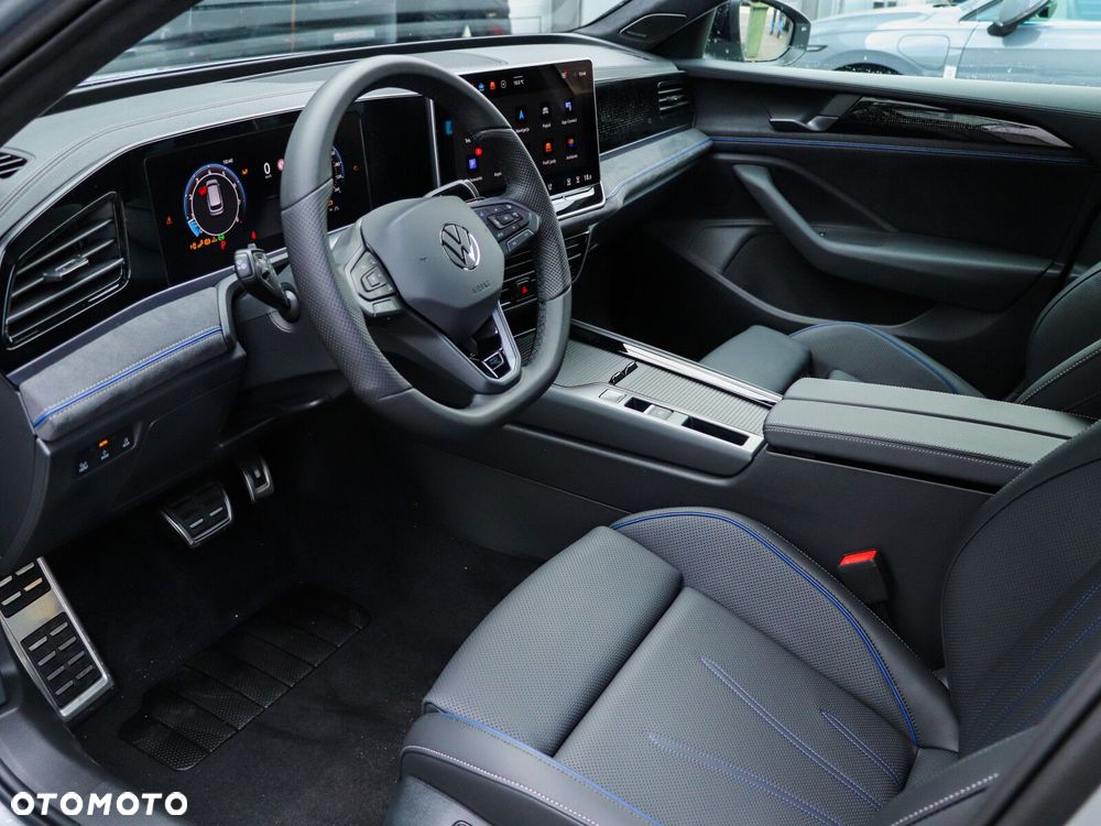 Volkswagen Passat - 10