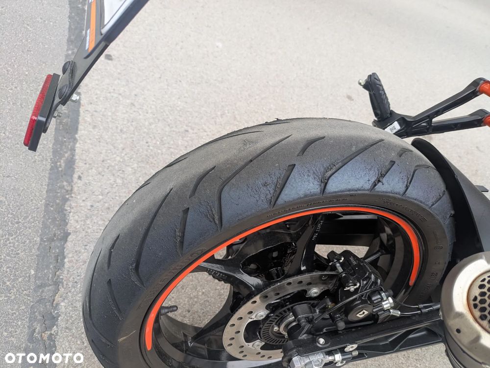 KTM RC 390 - 18