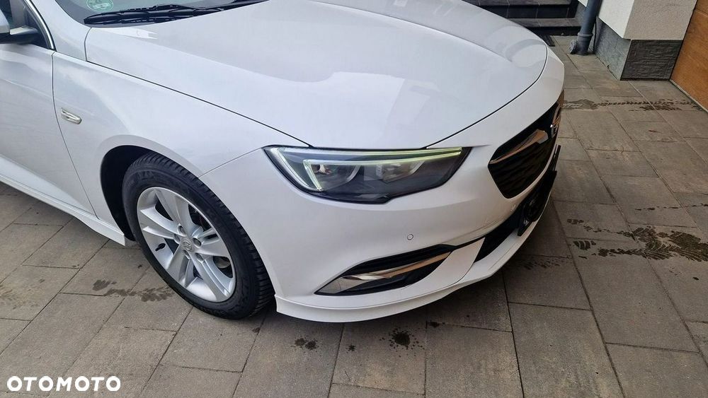 Opel Insignia - 12