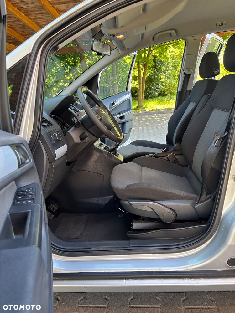 Opel Zafira 2.2 Selection - 19