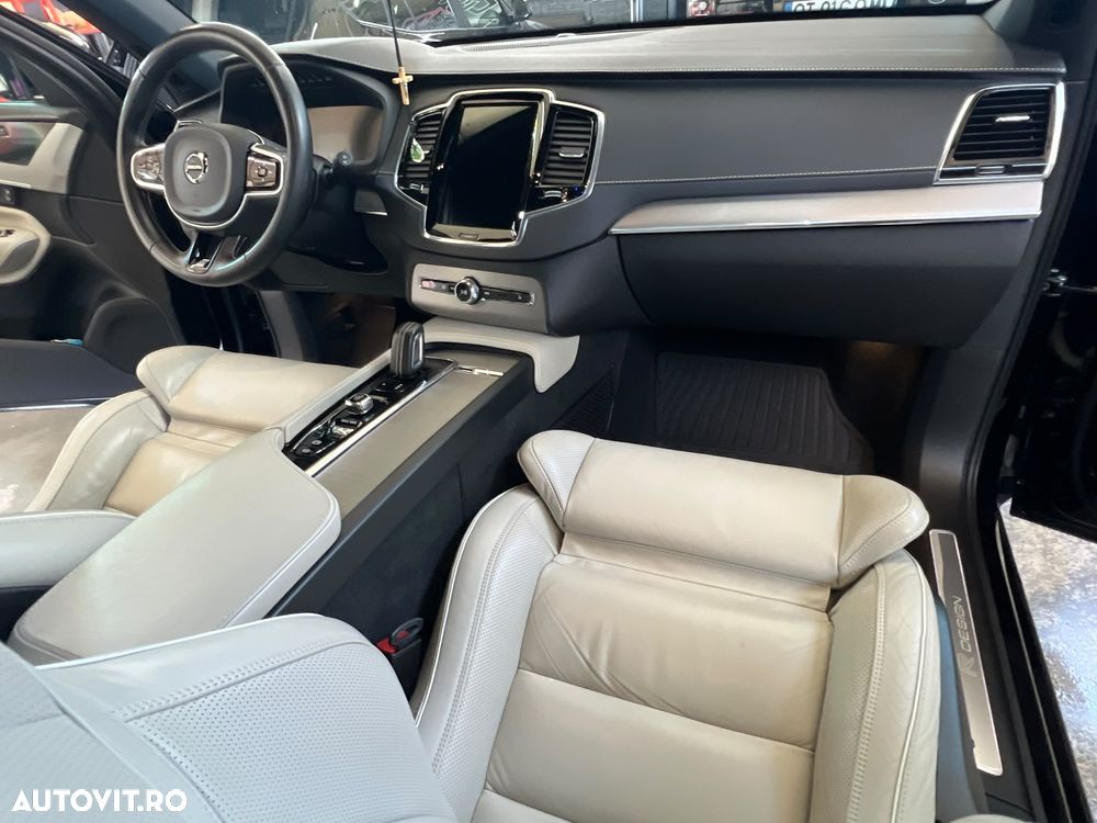 Volvo XC 90 - 12