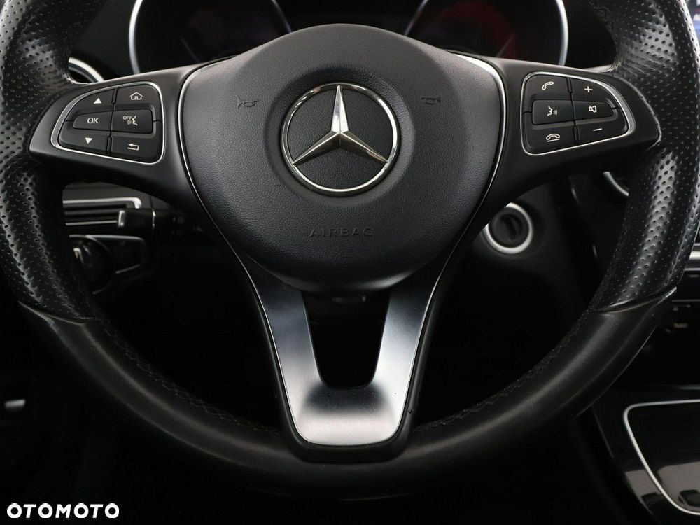 Mercedes-Benz Klasa C 180 - 22