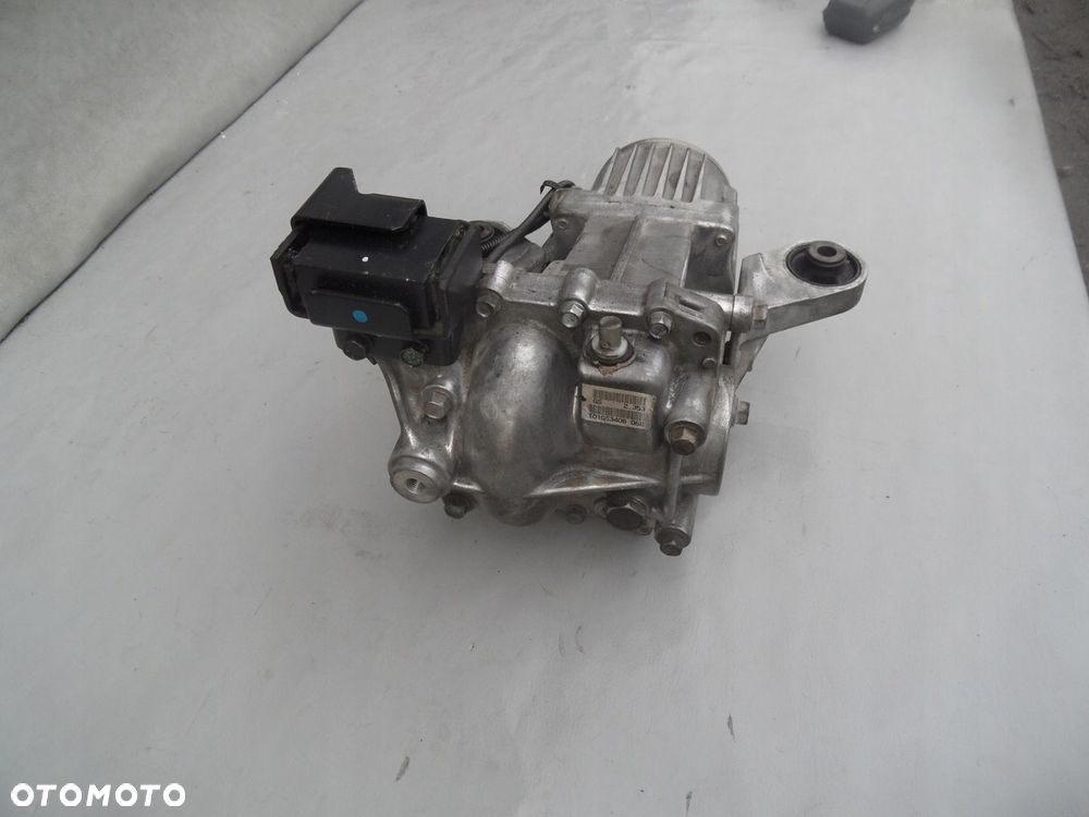 MOST TYŁ TYLNY DYFER MITSUBISHI OUTLANDER II PEUGEOT 4007 2.353 - 3