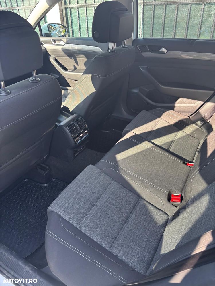 Volkswagen Passat 2.0 TDI DSG Advance - 6