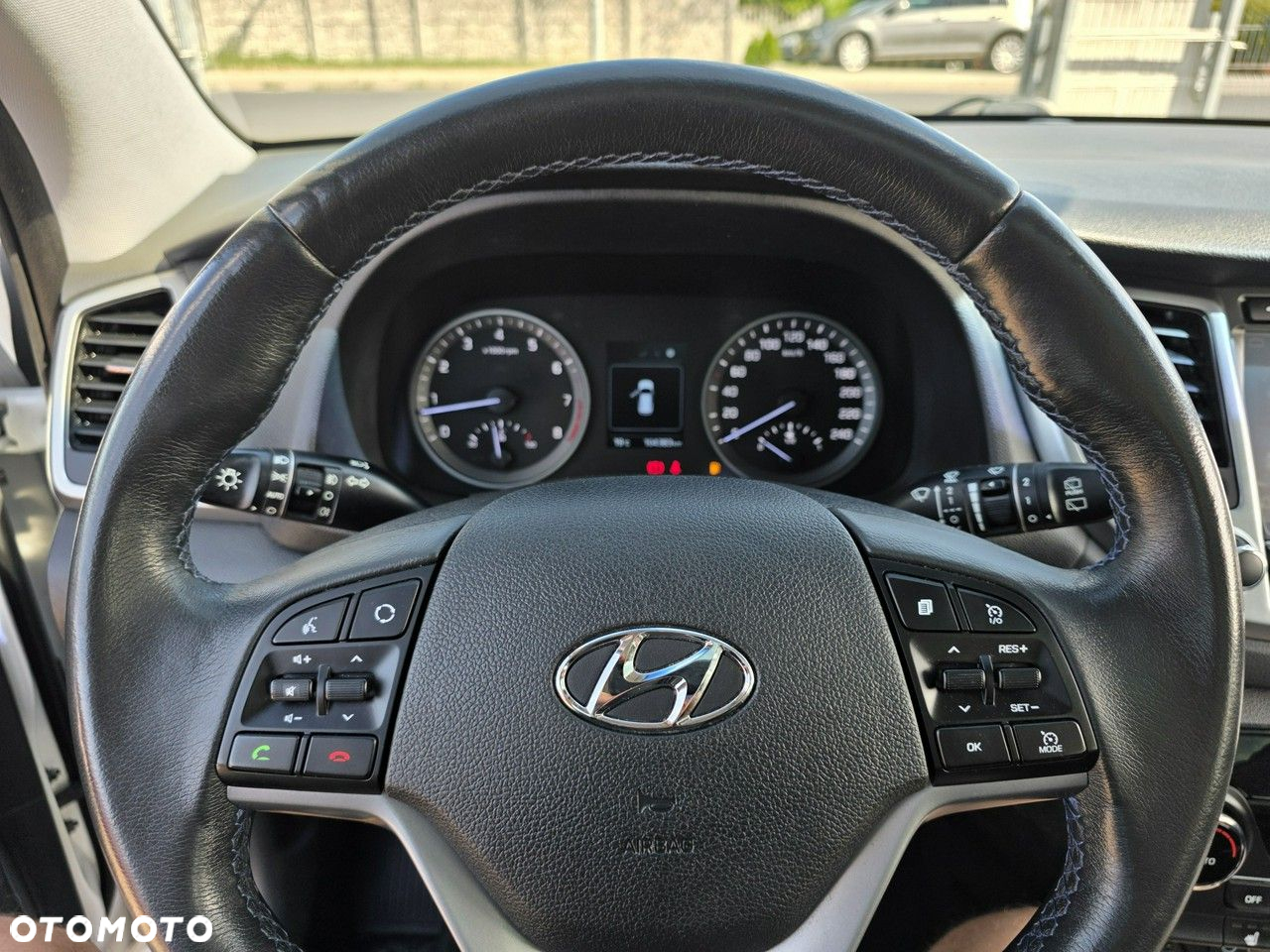 Hyundai Tucson 1.6 GDi 2WD Premium - 36