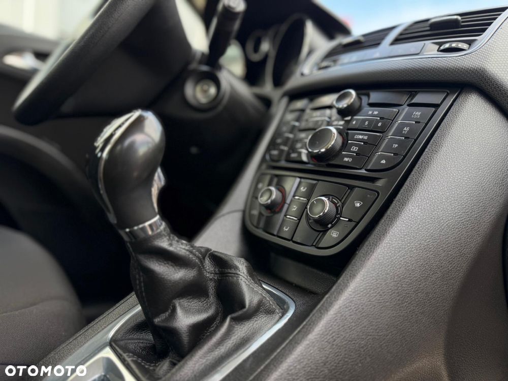 Opel Meriva - 8