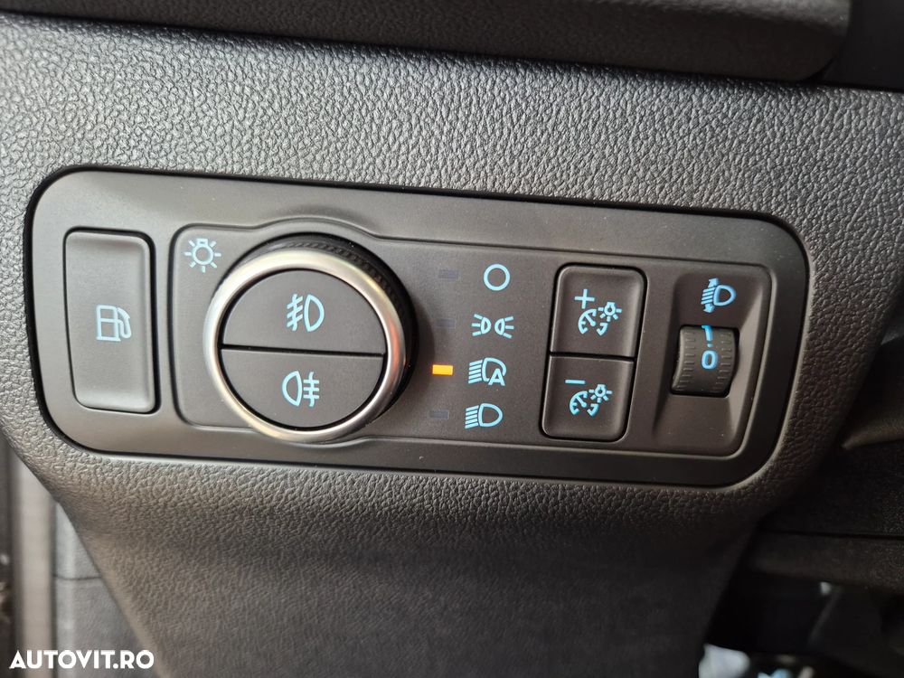 Ford Kuga 2.5 Duratec FWD PHEV Titanium - 34