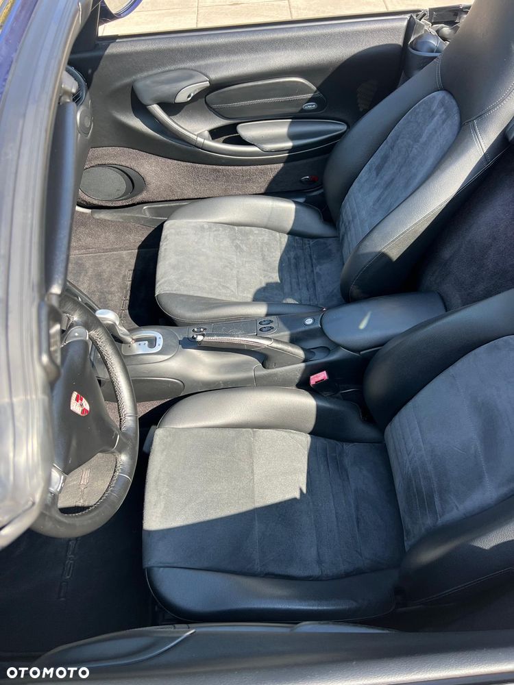 Porsche Boxster - 34