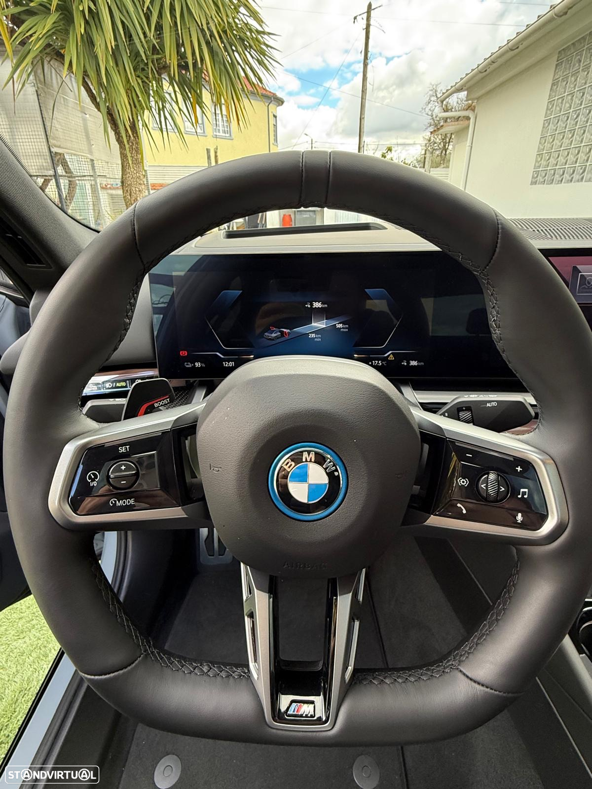 BMW i5 eDrive40 Pack Desportivo M Pro - 35