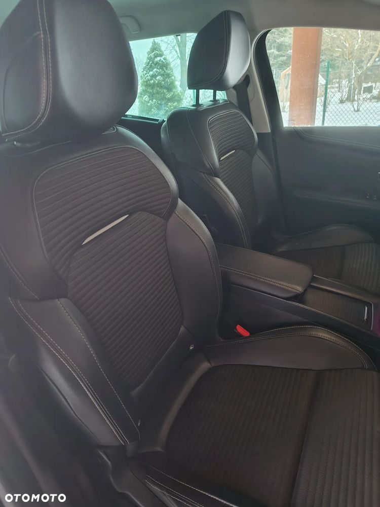 Renault Grand Scenic - 9