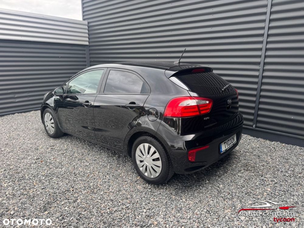 Kia Rio - 8