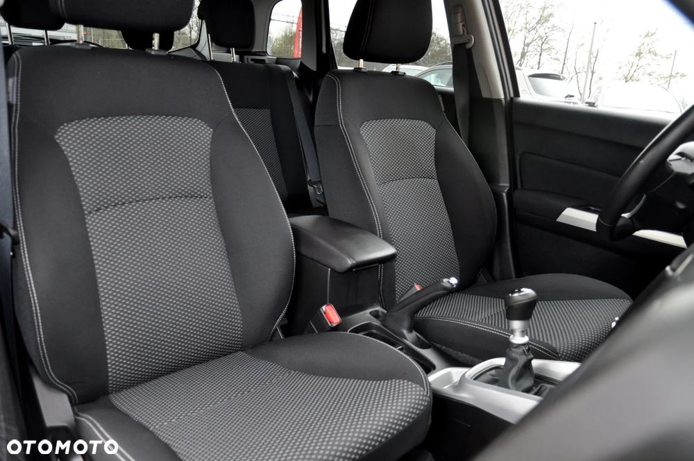 Suzuki Vitara - 33
