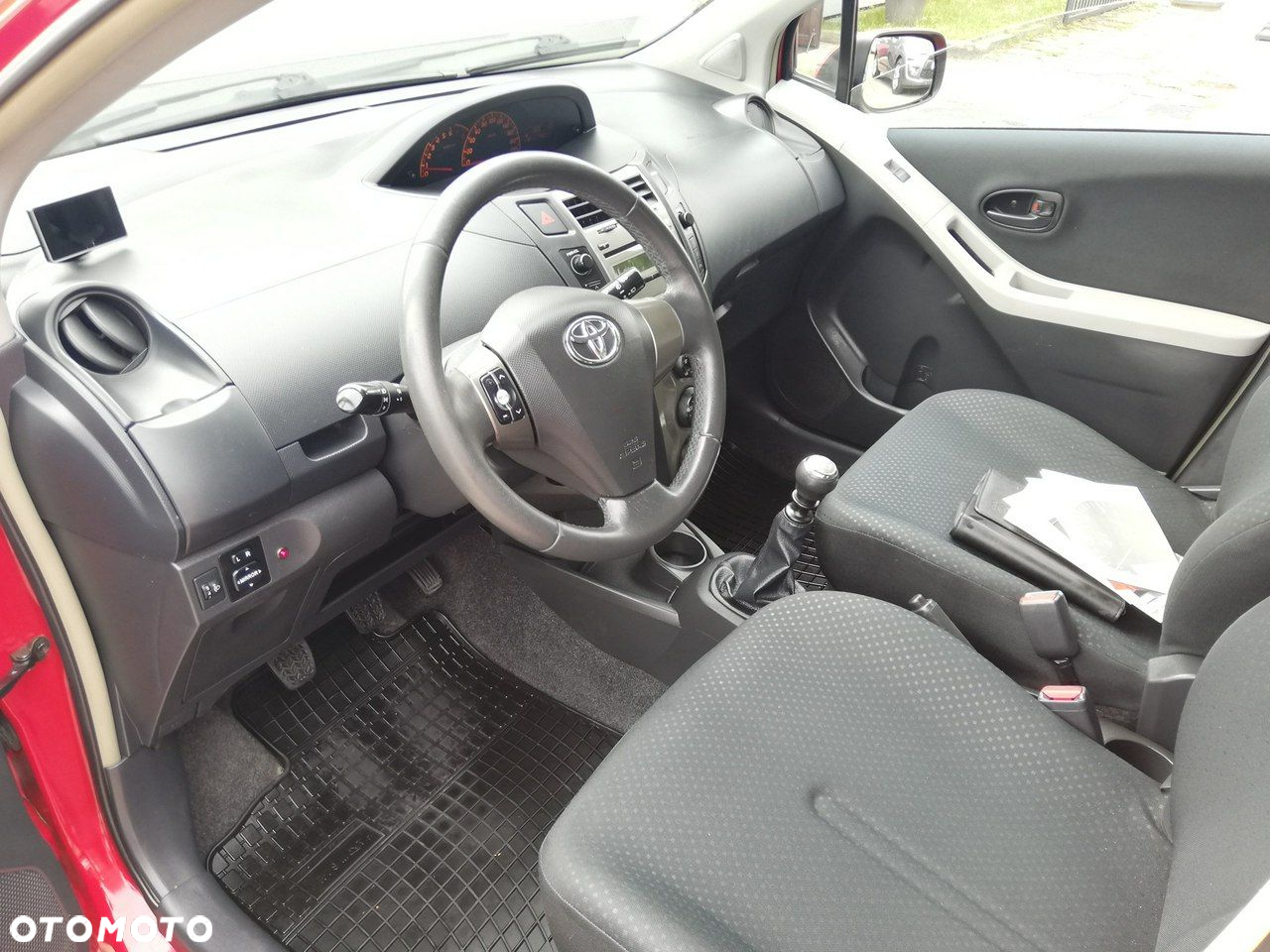 Toyota Yaris - 15