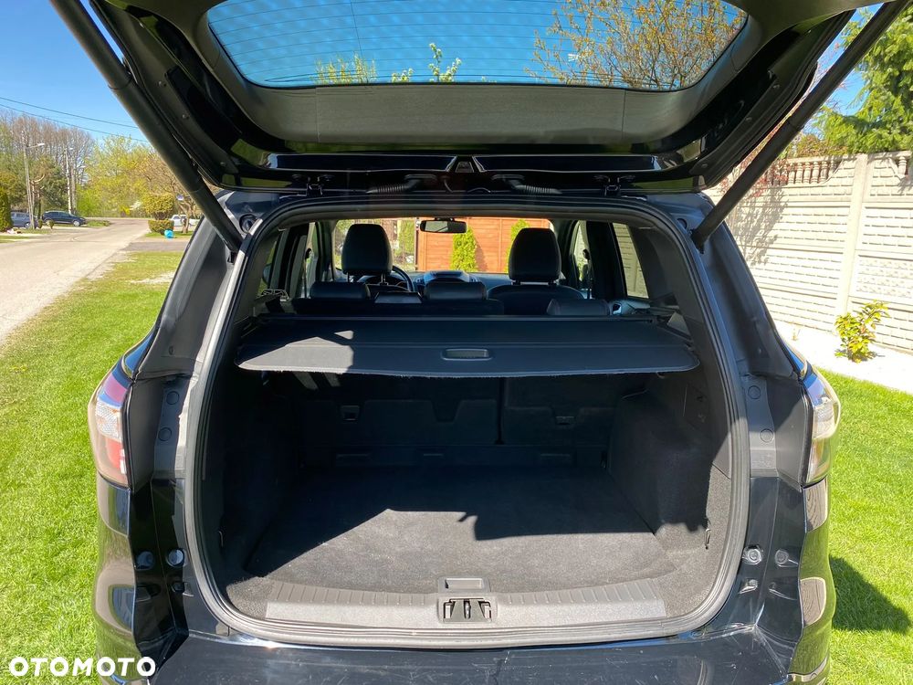 Ford Kuga 2.0 TDCi 4x4 ST-Line - 6