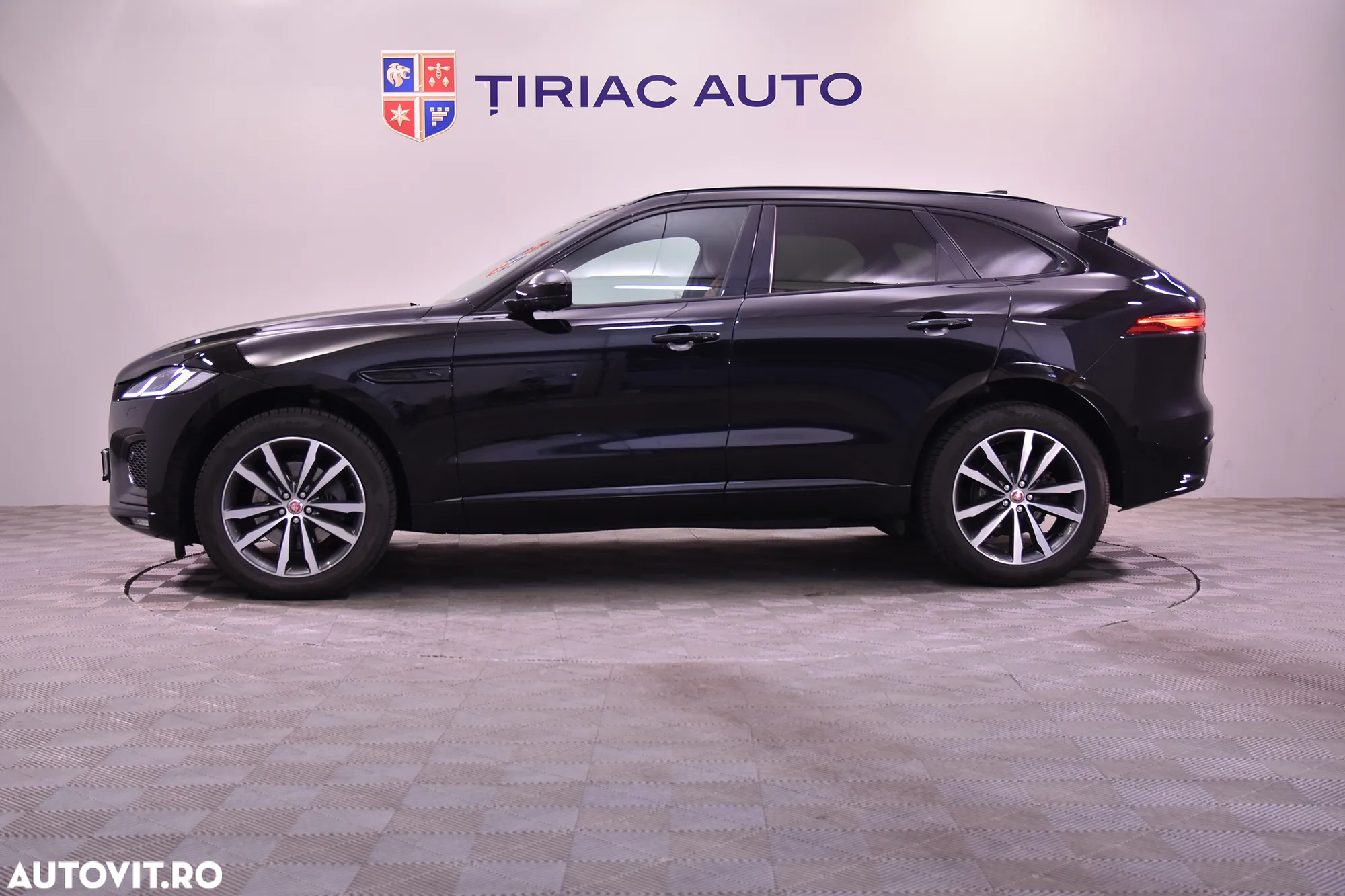 Jaguar F-Pace - 2