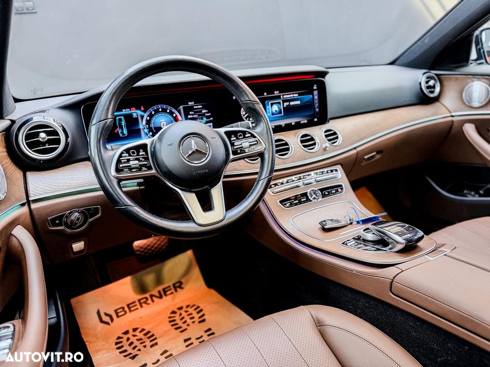 Mercedes-Benz E 300 9G-TRONIC AMG Line - 19