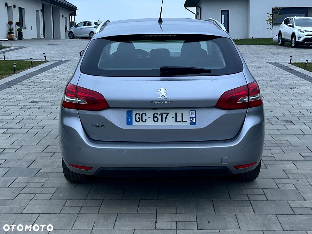 Peugeot 308 - 5