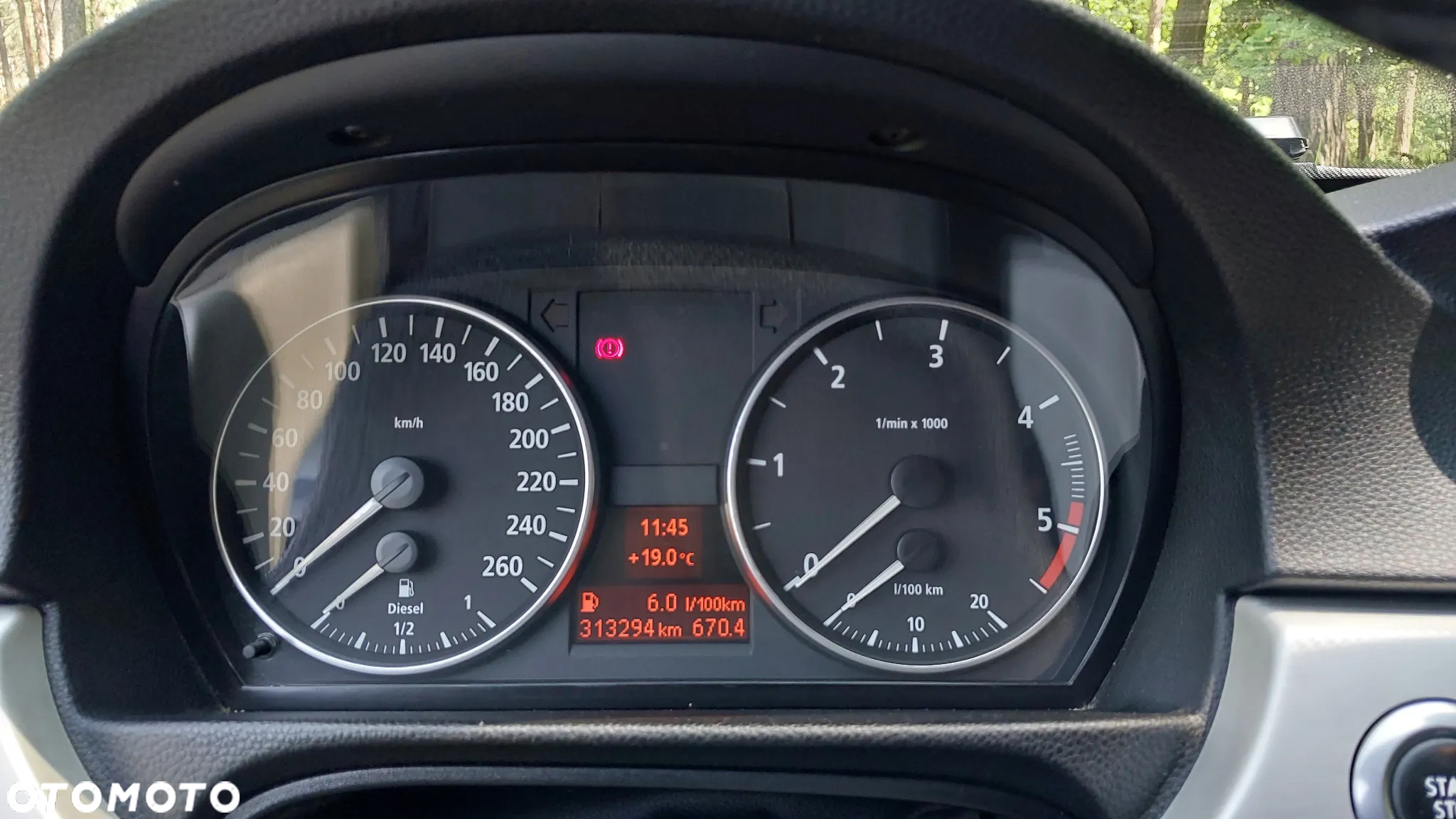 BMW Seria 3 318d - 12