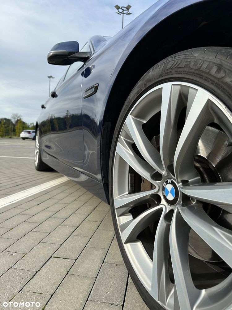 BMW Seria 5 530d xDrive Touring Sport-Aut - 17