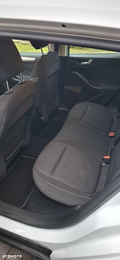 Ford Focus 1.5 EcoBlue Start-Stopp-System COOL&CONNECT DESIGN - 8