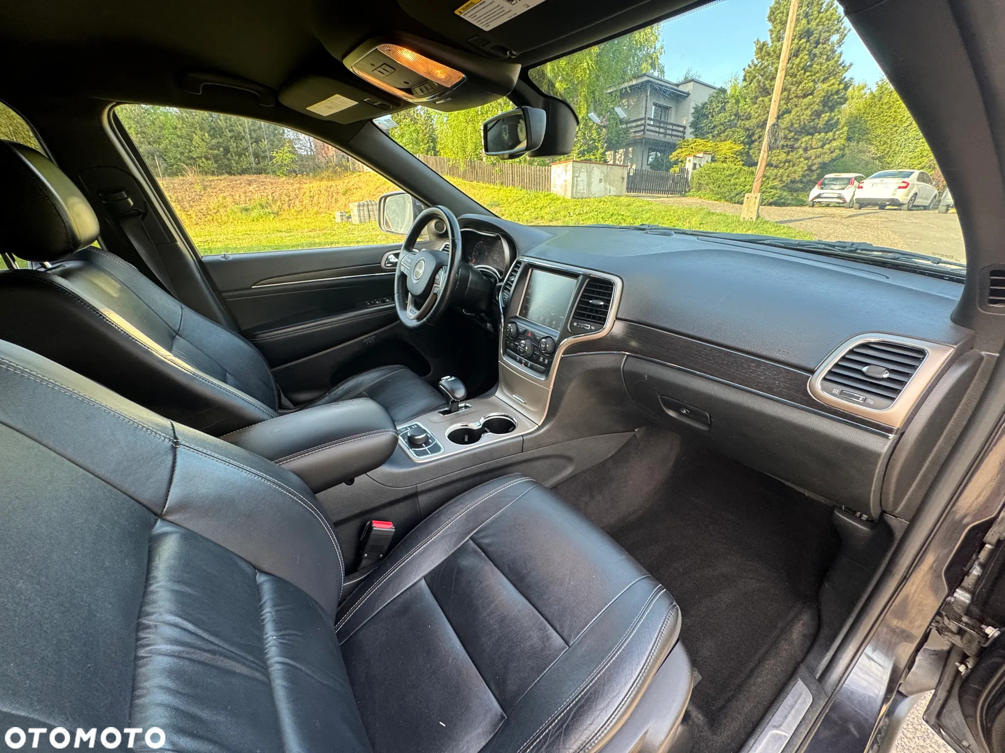 Jeep Grand Cherokee - 19