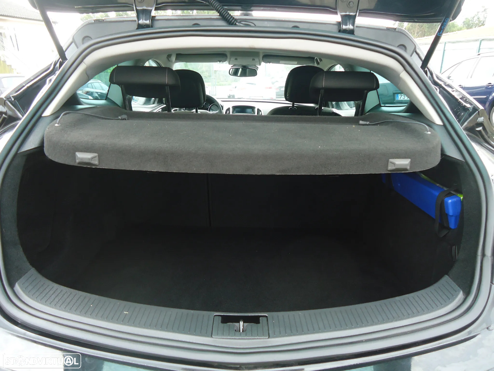 Opel Astra GTC 1.7 CDTi S/S J20 - 10