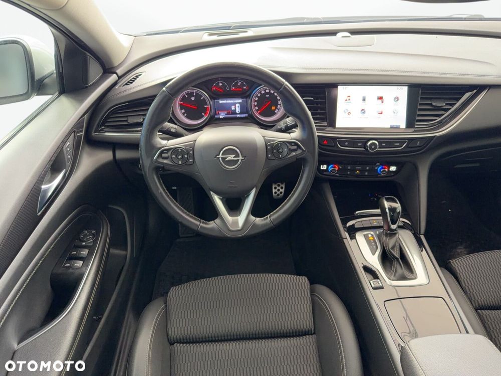 Opel Insignia - 20
