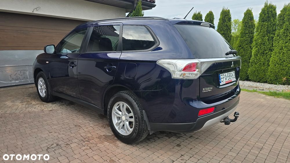 Mitsubishi Outlander - 6