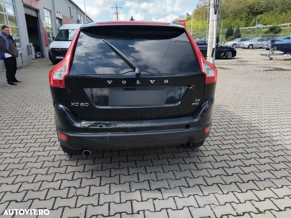 Volvo XC 60 D5 AWD A6 Basic - 5