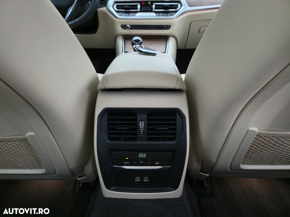 BMW Seria 3 330e iPerformance Luxury Line - 22