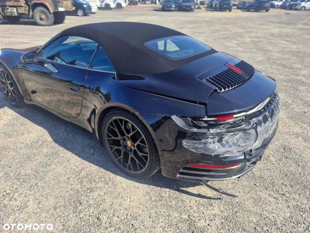 Porsche 911 Carrera 4S PDK - 3