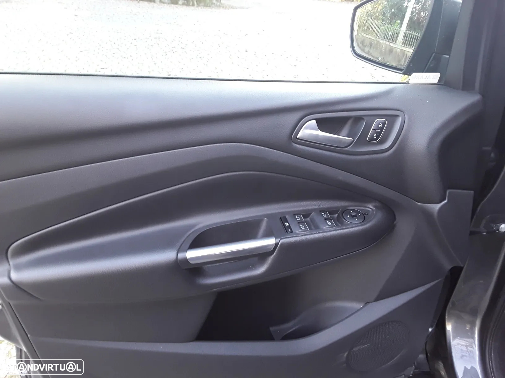 Ford Kuga 1.5 TDCi ST-Line Limited Edition - 12