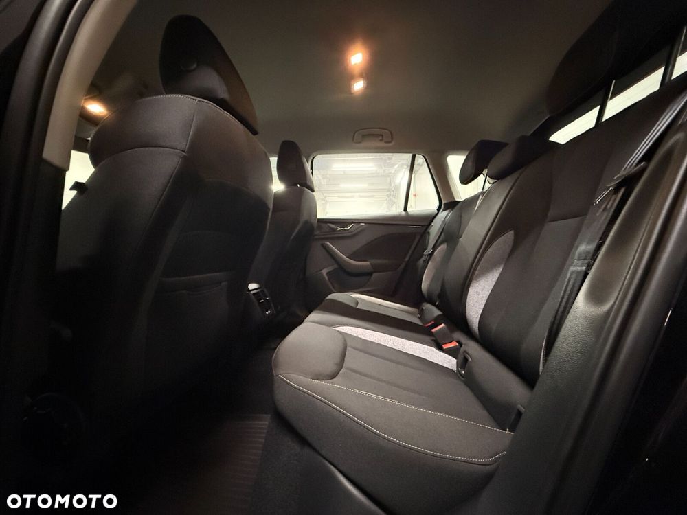 Skoda Kamiq 1.5 TSI Selection DSG - 25