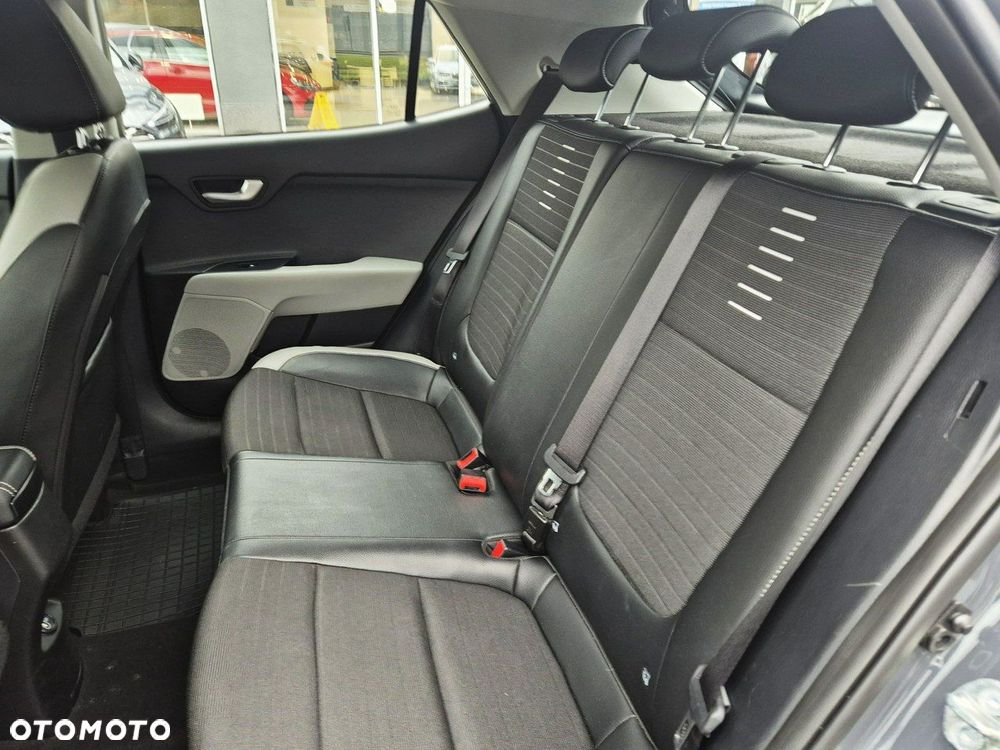 Kia Stonic 1.2 L - 18