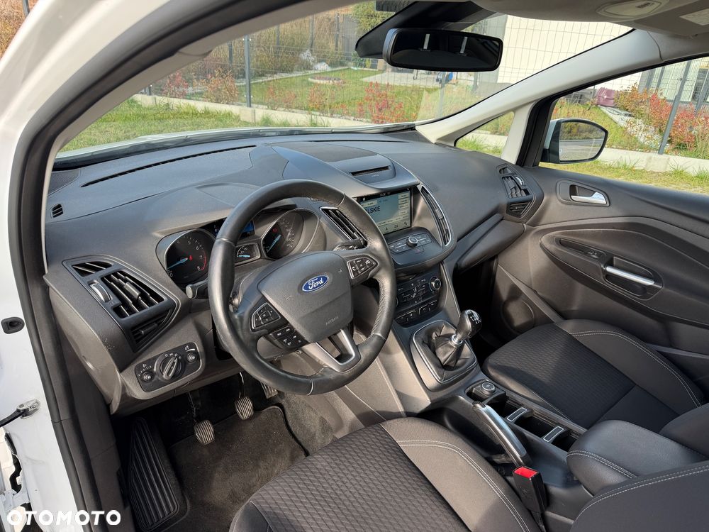 Ford Grand C-MAX - 18