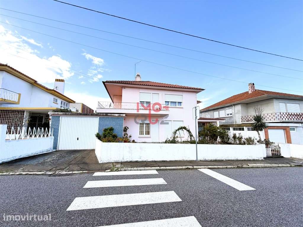 Casa do Tramagal Moradia T8 - Grande imagem: 4/37