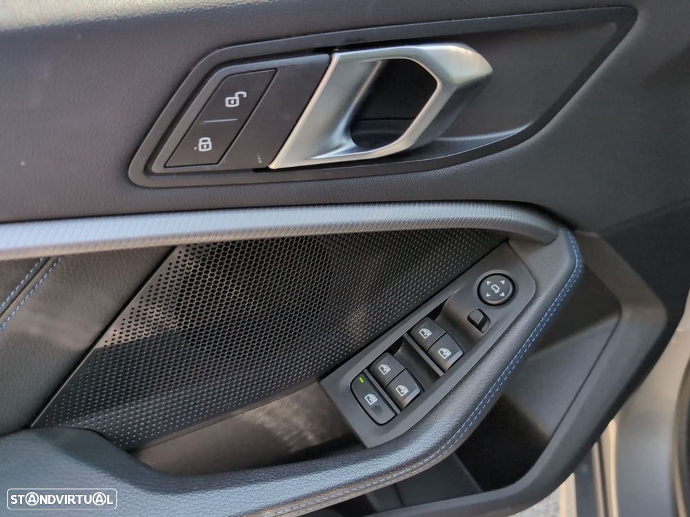 BMW 116 d Pack Desportivo M Auto - 15