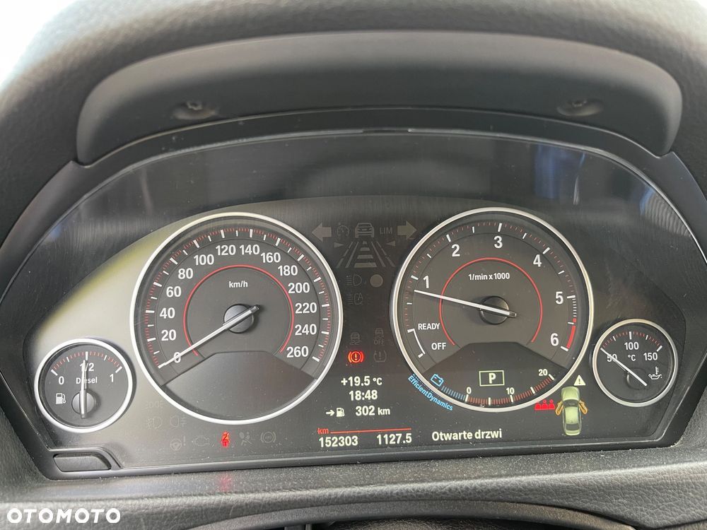 BMW Seria 3 320d xDrive - 10