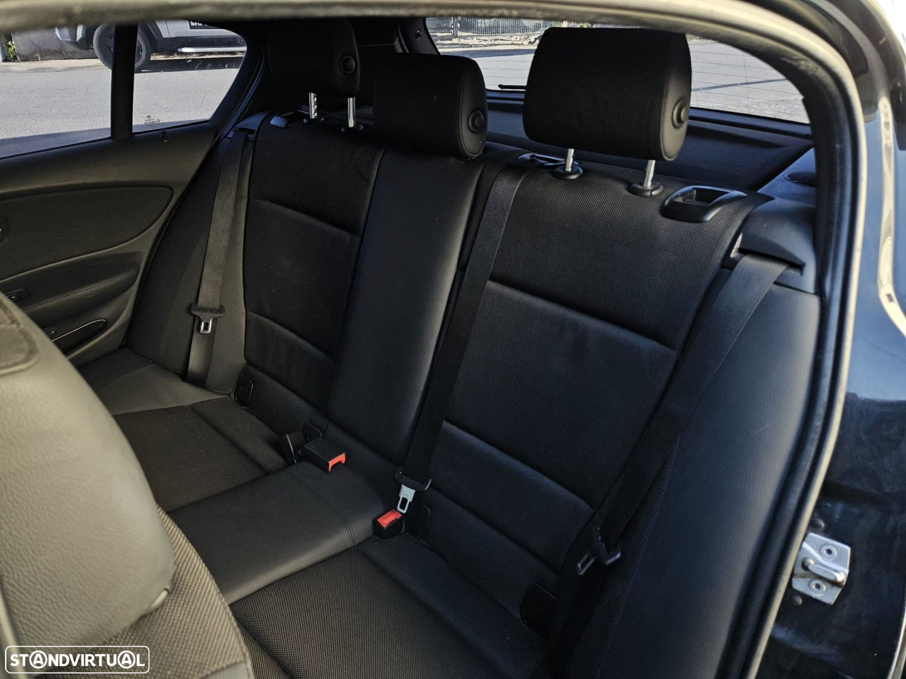 BMW 118 d - 11