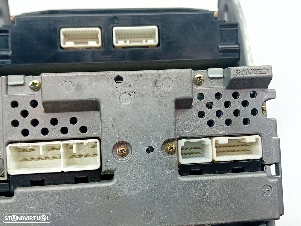 Rádio / auto-rádio TOYOTA Avensis Liftback (_T25_) - 4