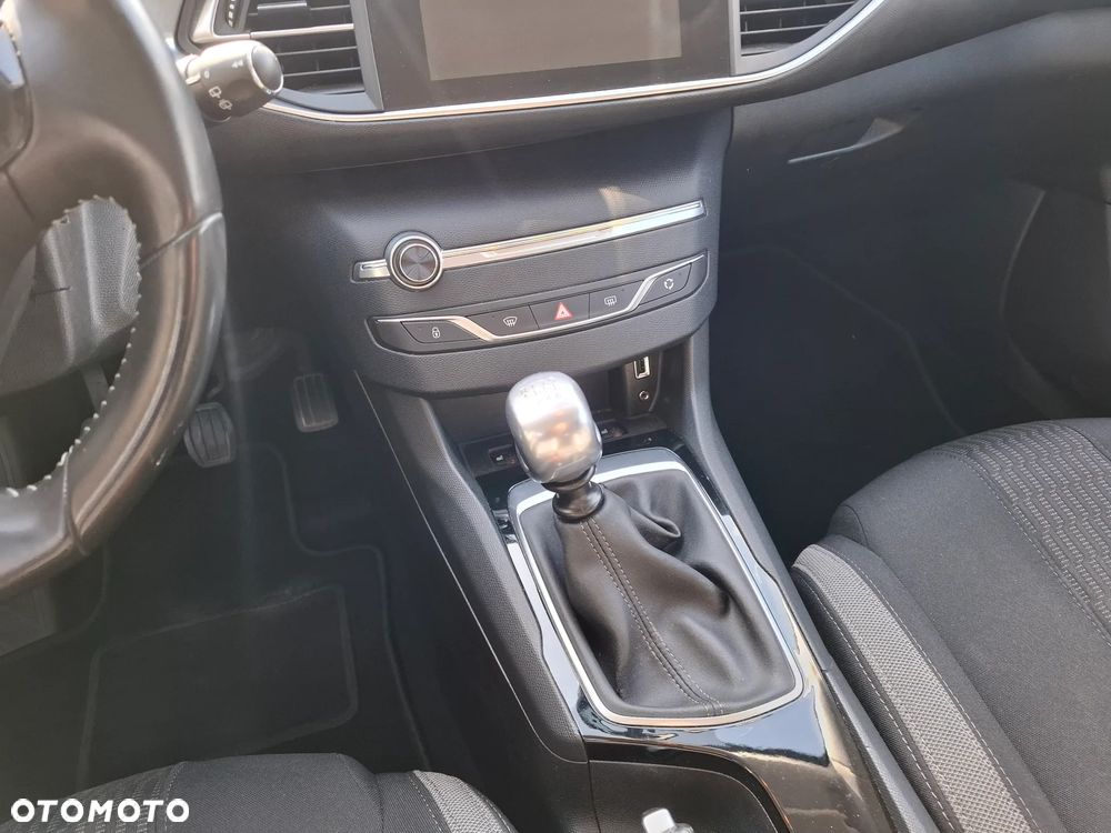 Peugeot 308 - 22